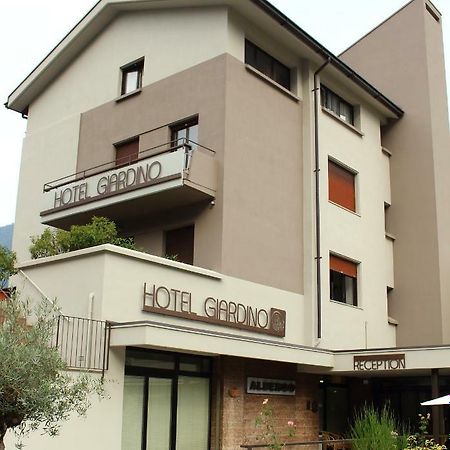 Hotel Giardino Breno Eksteriør bilde